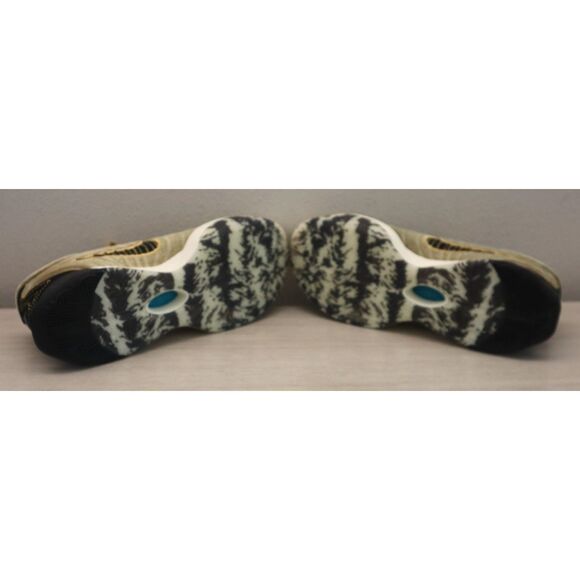 Nike FZ7883-700 Mens Sz 9.5 Metallic Gold LeBron XXI 21 QS Basketball Shoes - Picture 6 of 16